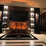 Luxury Renovated 3 Bedroom Apt