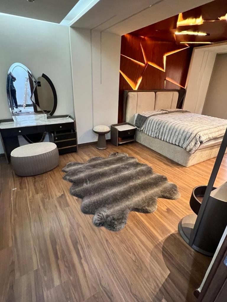 Luxury Renovated 3 Bedroom