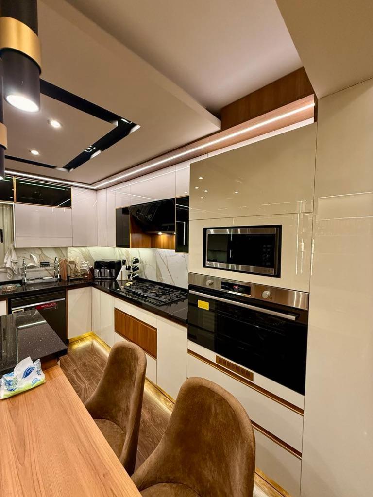 Apartment Luxury Renovated 3 Bedroom Cairo