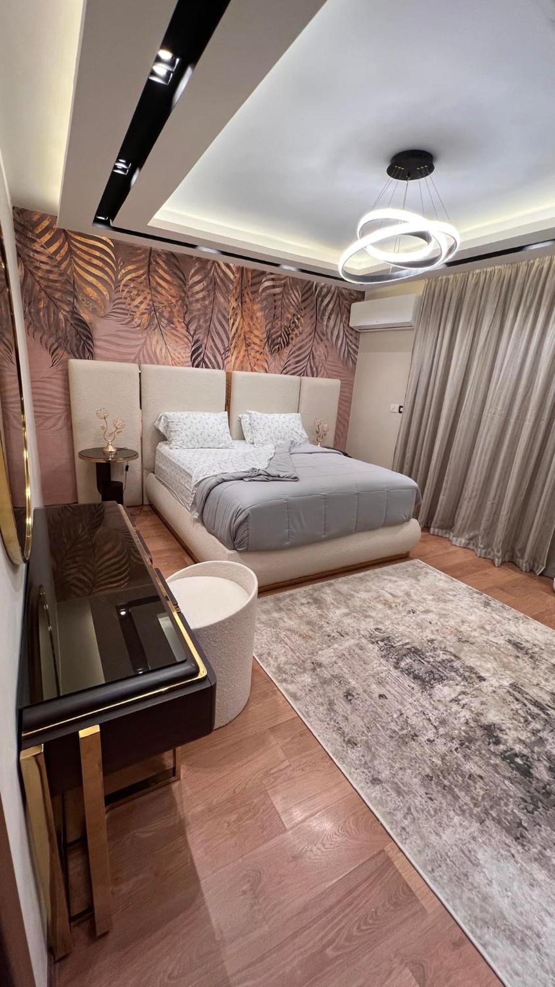 Apartment Luxury Renovated 3 Bedroom Cairo