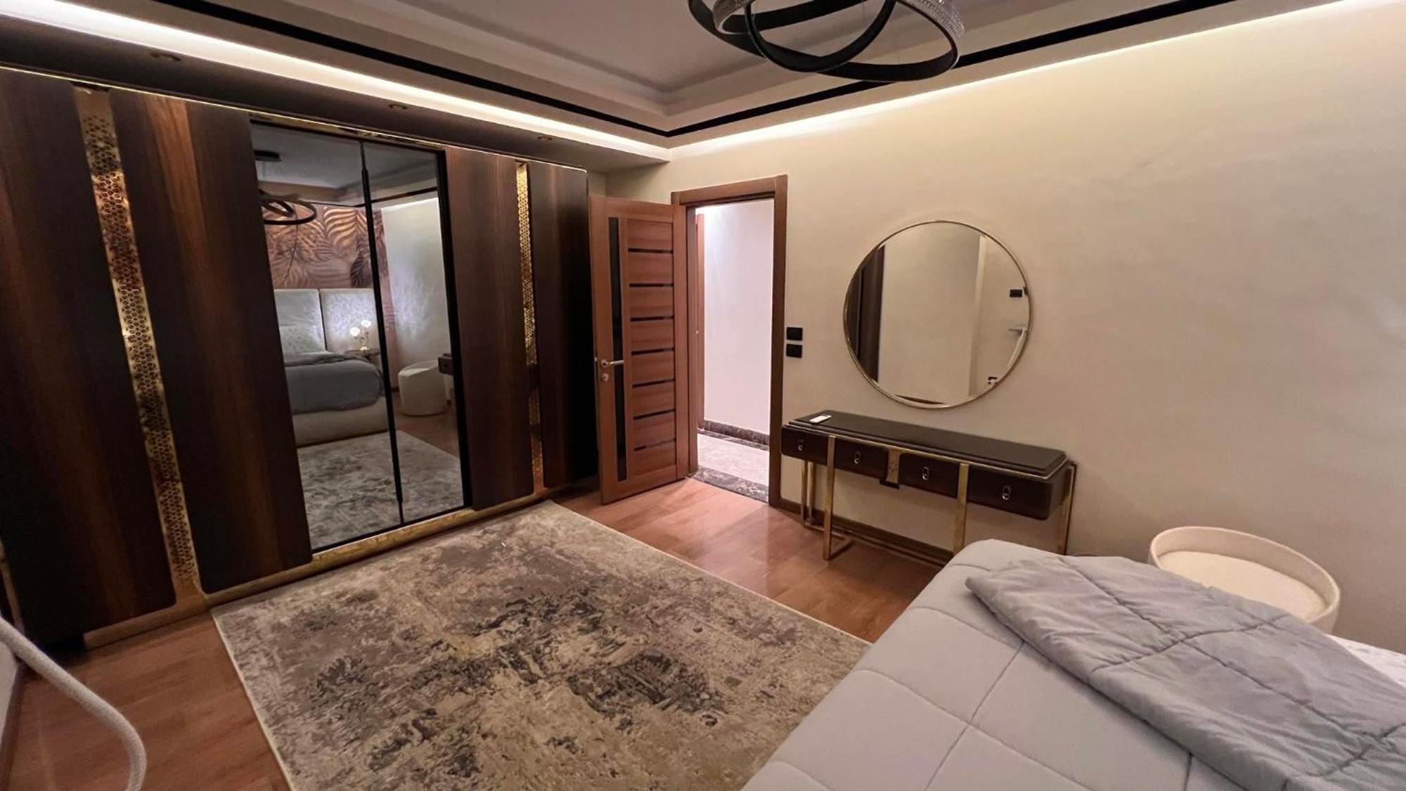 Luxury Renovated 3 Bedroom